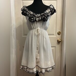 Ryu White and Black Ruffle Detail Short Dress, size S